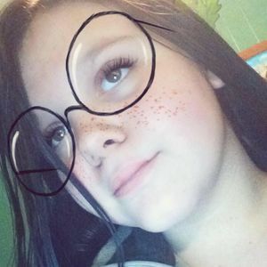 Meet your Posher, Hayley